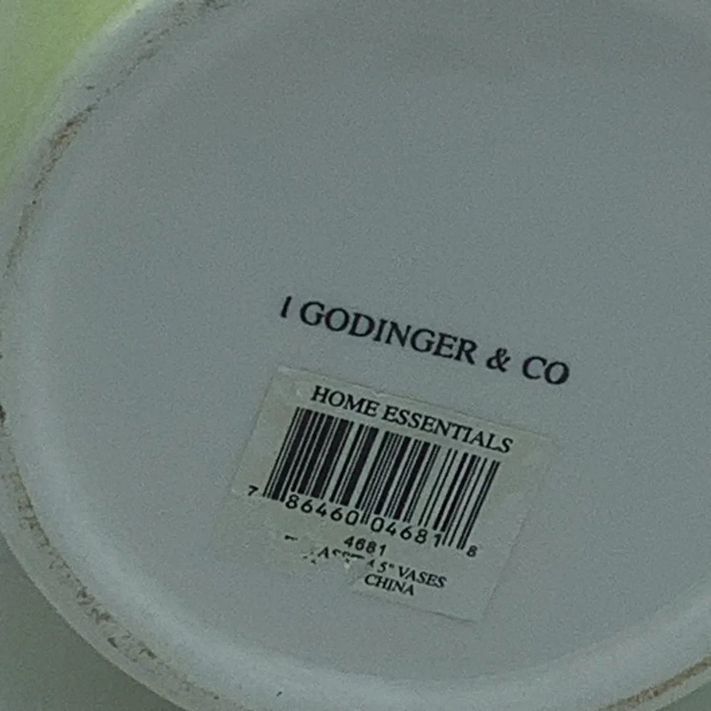 I Godinger & Co. Chartreuse  and Pink Vase